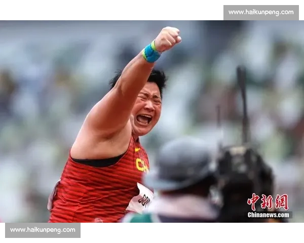 亚洲杯精彩瞬夺天下足球激情碰撞荣耀赛场瞬间回顾 亚洲杯精彩瞬夺天下足球激情碰撞荣耀赛场瞬间回顾